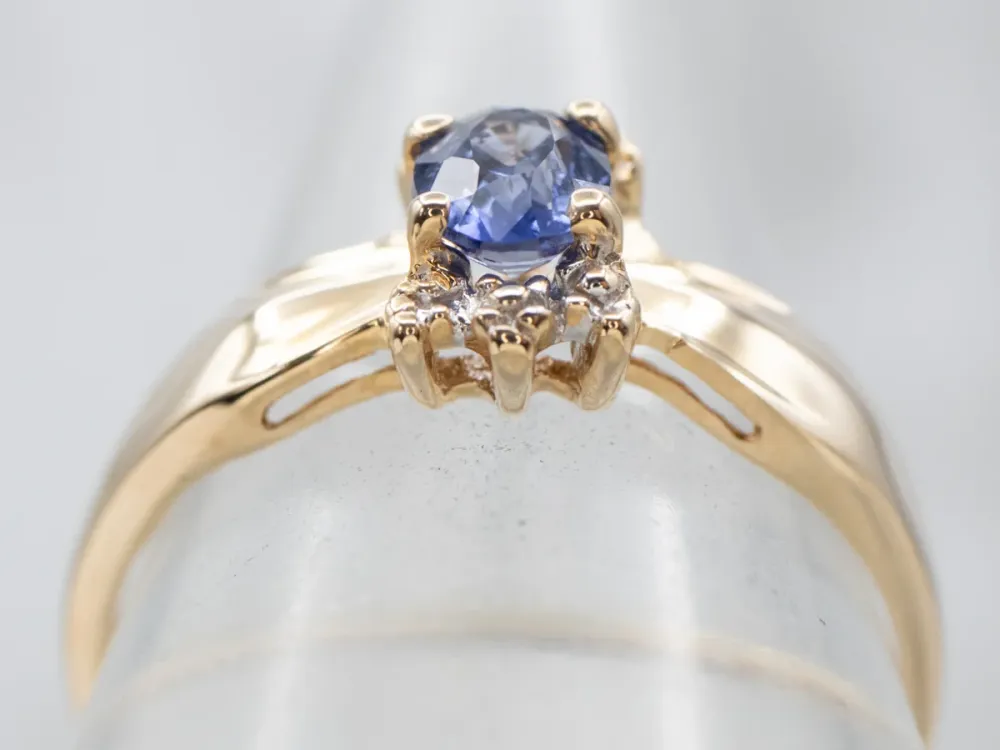 Sweet Oval Cut Sapphire Ring - DIN Norm