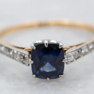 Uniek Sapphire and Old Mine Cut Diamond Ring met CE-Keurmerk