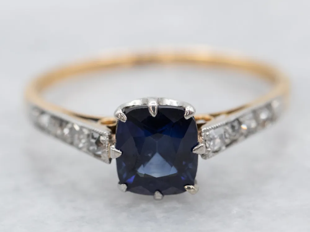 Uniek Sapphire and Old Mine Cut Diamond Ring met CE-Keurmerk