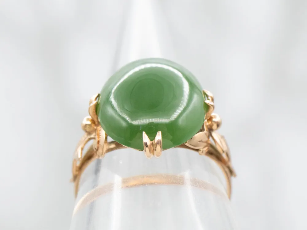 Van vroeger Botanical Gold Nephrite Jade Ring