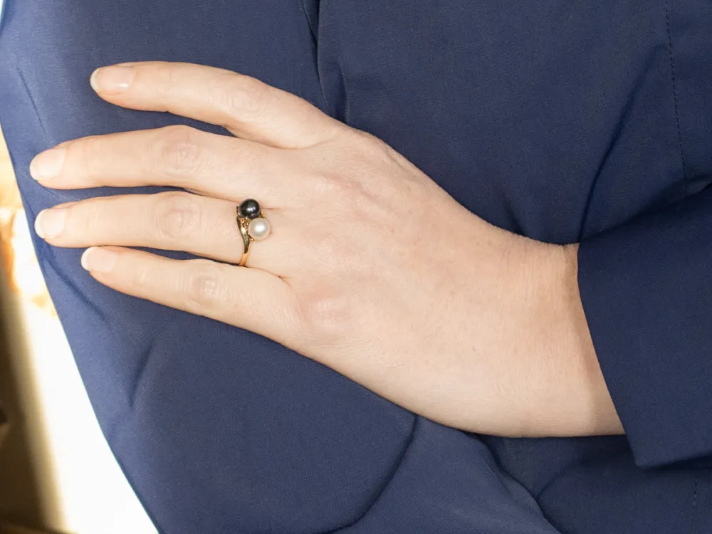 Vintage Black and White Pearl Bypass Ring