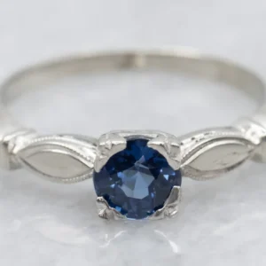 Vintage Blue Sapphire Gouden Engagement Ring Decorated Shoulders