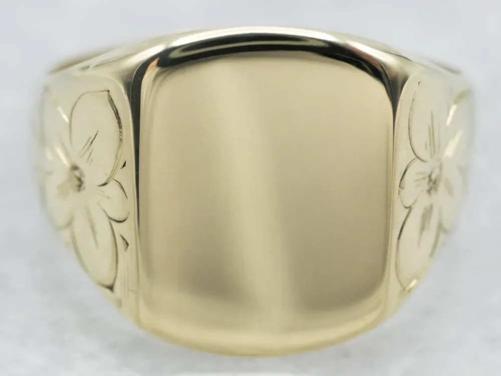 Vintage Groen Gold Signet Ring Floral Details