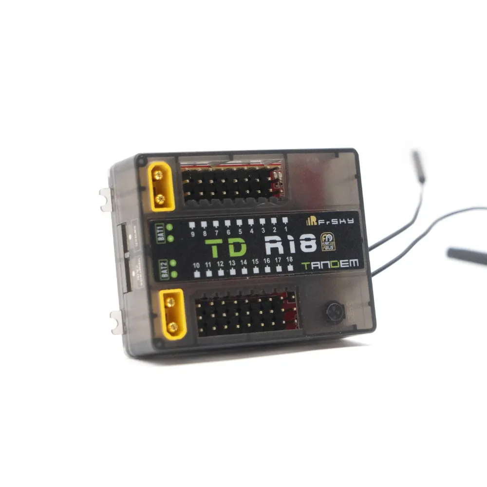 FrSky TD R18-ontvanger - 2.4G 900M tandem dual-frequentie ontvanger met 18CH-poorten