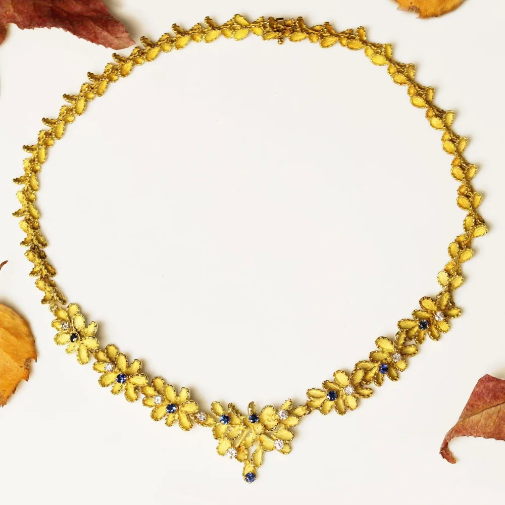 Vintage necklace sapphires diamonds yellow verguld textured met 8 bevestigingspunten