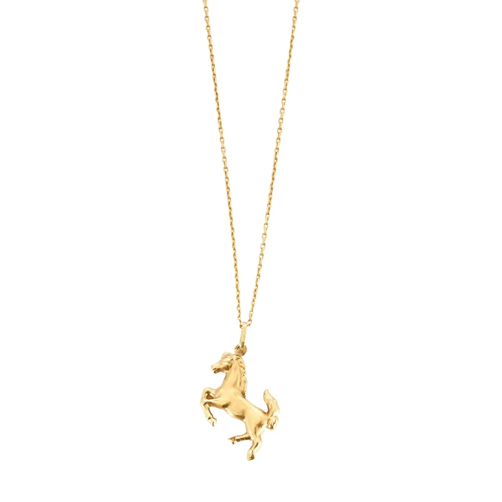 Yellow gold chain horse pendant