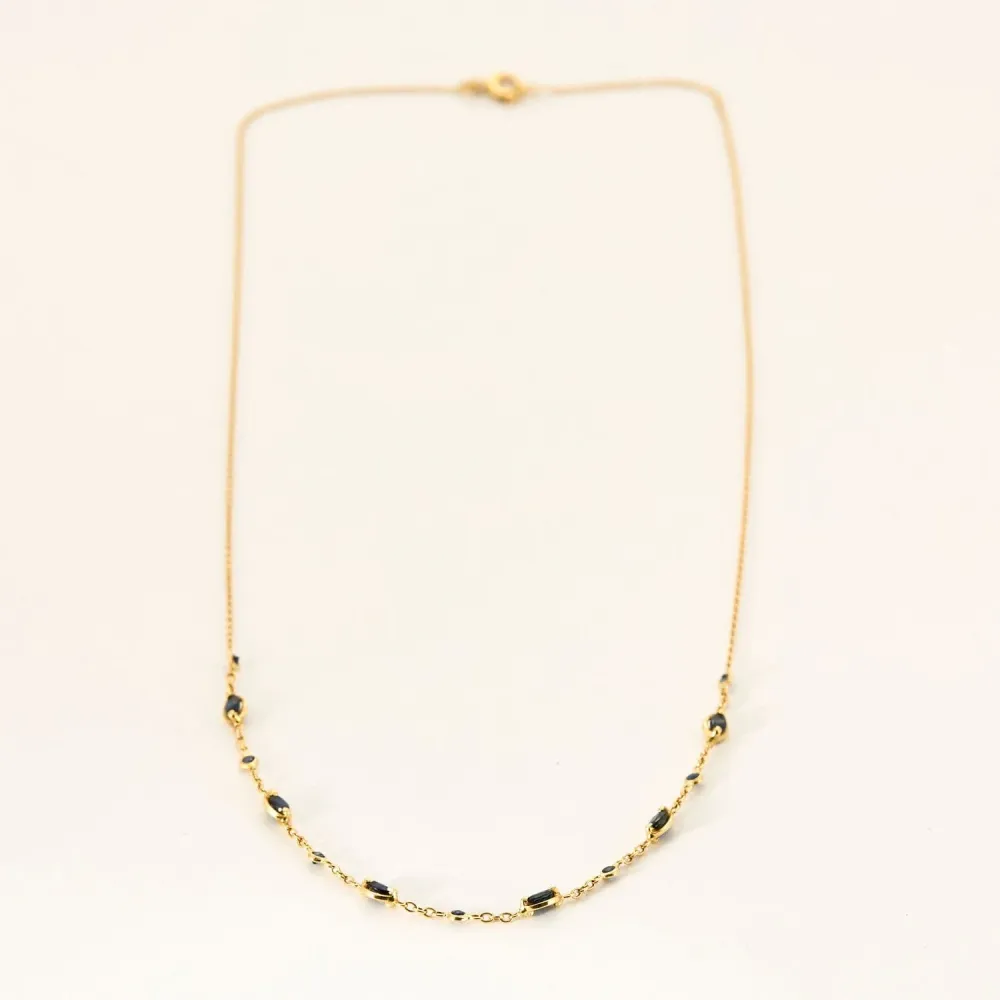 Yellow gold and sapphire necklace