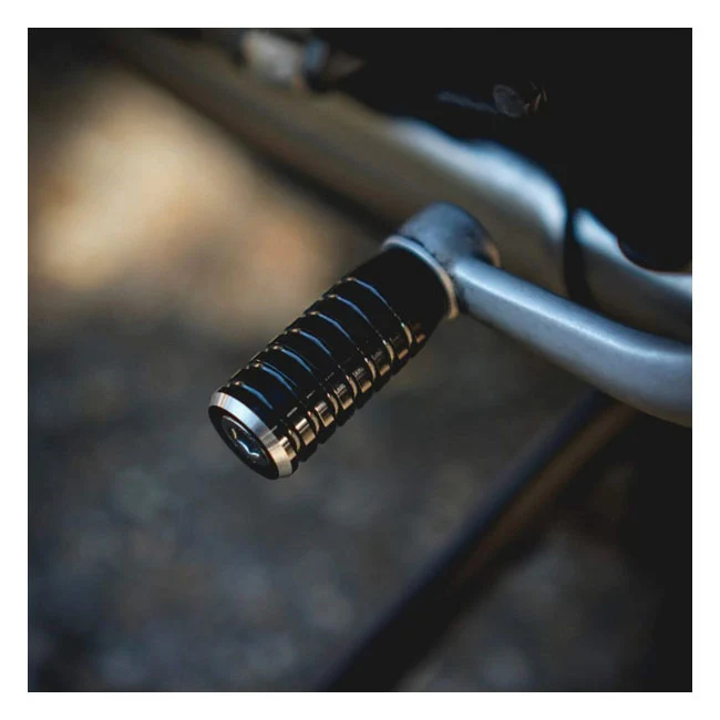 Klemhandwiel Motone, Shifter End Peg Ribbed. Ebbenhout Anodized