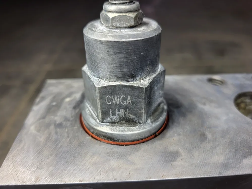 Verstelbare Vented Counterbalance Valve CWGALHN w/ Hydraulic Manifold Block