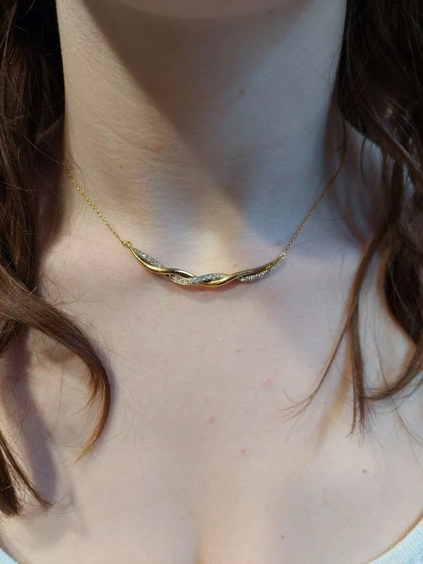 Intertwined necklace Ivoor gold Diamonds