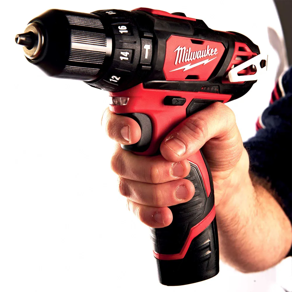 Boormachine Milwaukee M12 BPD-202C 12V 2Ah