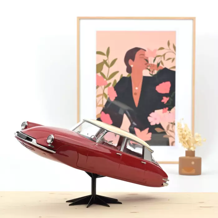 Citroën DS 19 Totem 1957 Red/Beige 1:12 - Exclusive 300 pcs