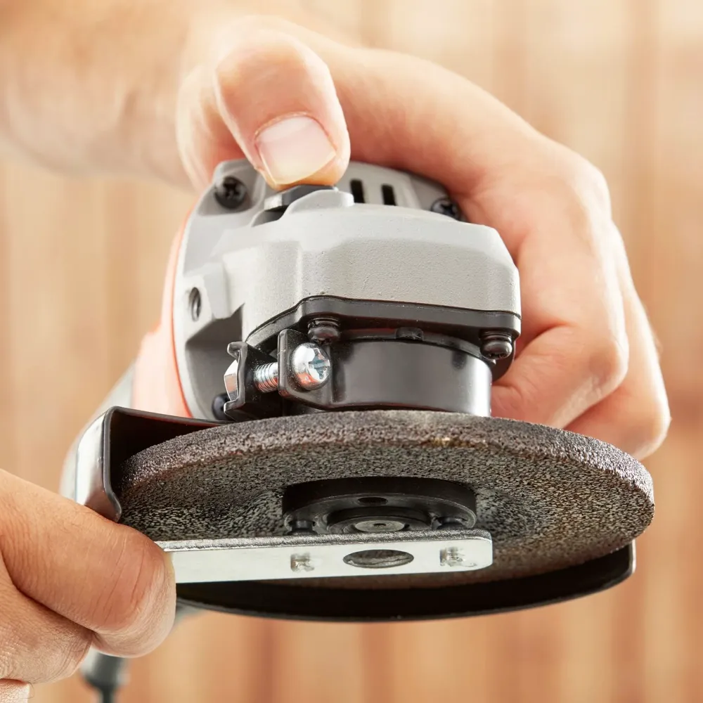 Haakse slijper Black+Decker BEG010-QS 710W