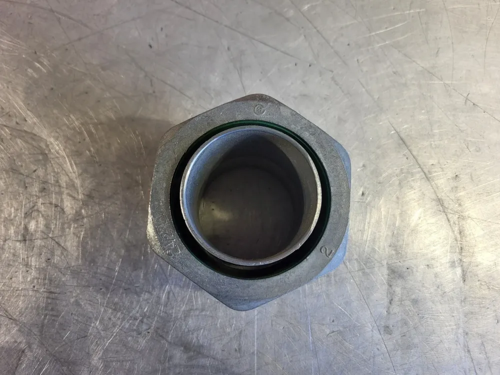 2-1/2" Liquid Tight Connector 436LT