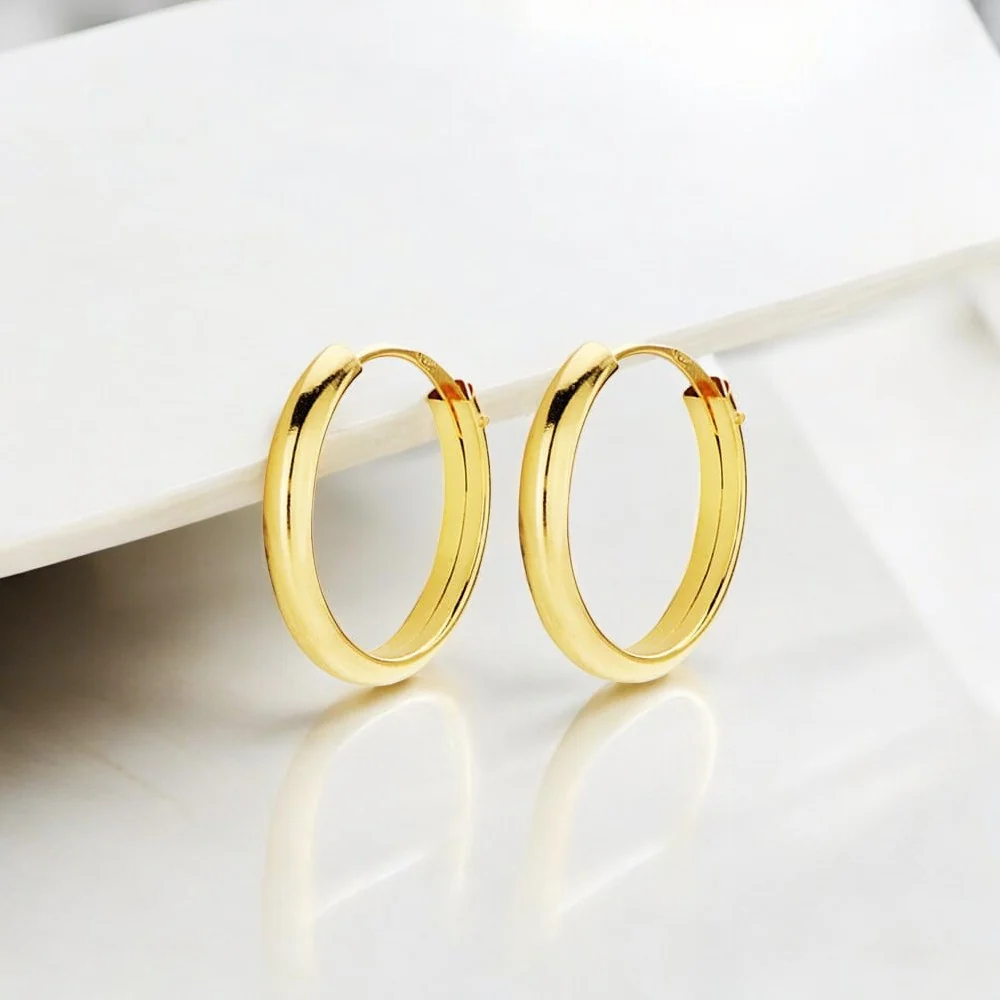 Gecertificeerd 9K Yellow Verguld Earrings Half Cane Shine Hoops 14 x 2 mm
