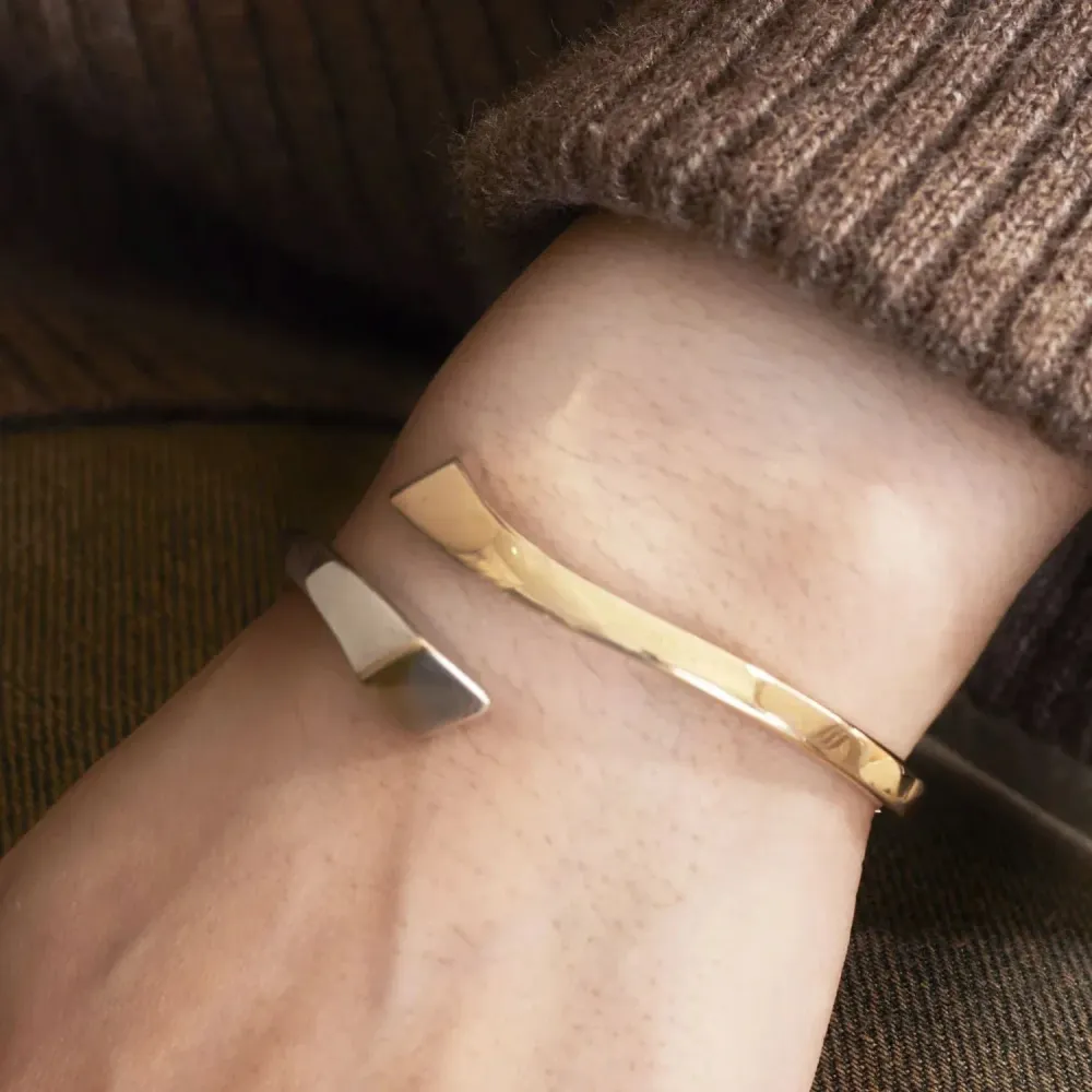 2 Gold Bangle Bracelet