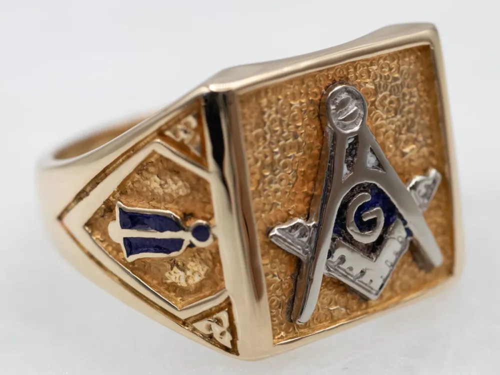 Industrieel Zwaar Belast Men's Two Tone Gouden and Enamel Masonic Ring