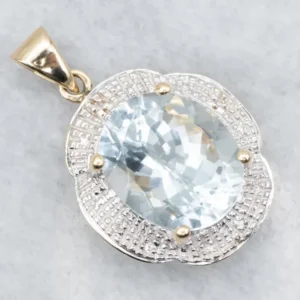 Two Tone Aquamarine and Diamond Pendant met CE-Keurmerk