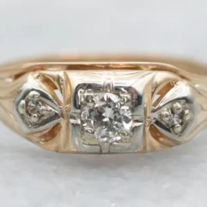 Two Tone Geel and White Gold Diamond Engagement Ring Diamond Accents