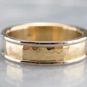 Two Toned Verguld Hammered Band Ring