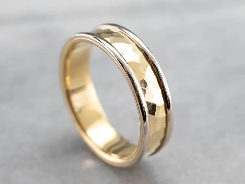 Two Toned Verguld Hammered Band Ring