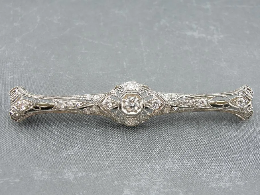 Edwardian Platinum and Diamond Bar Pin Set van verschillende maten