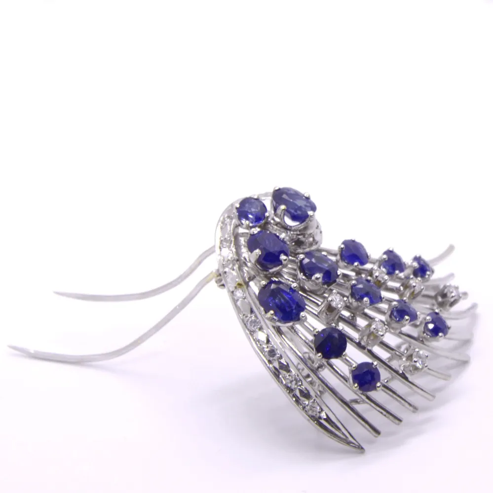 HIPPIAS-Diamonds and sapphires brooch met Gegarandeerde Pasvorm
