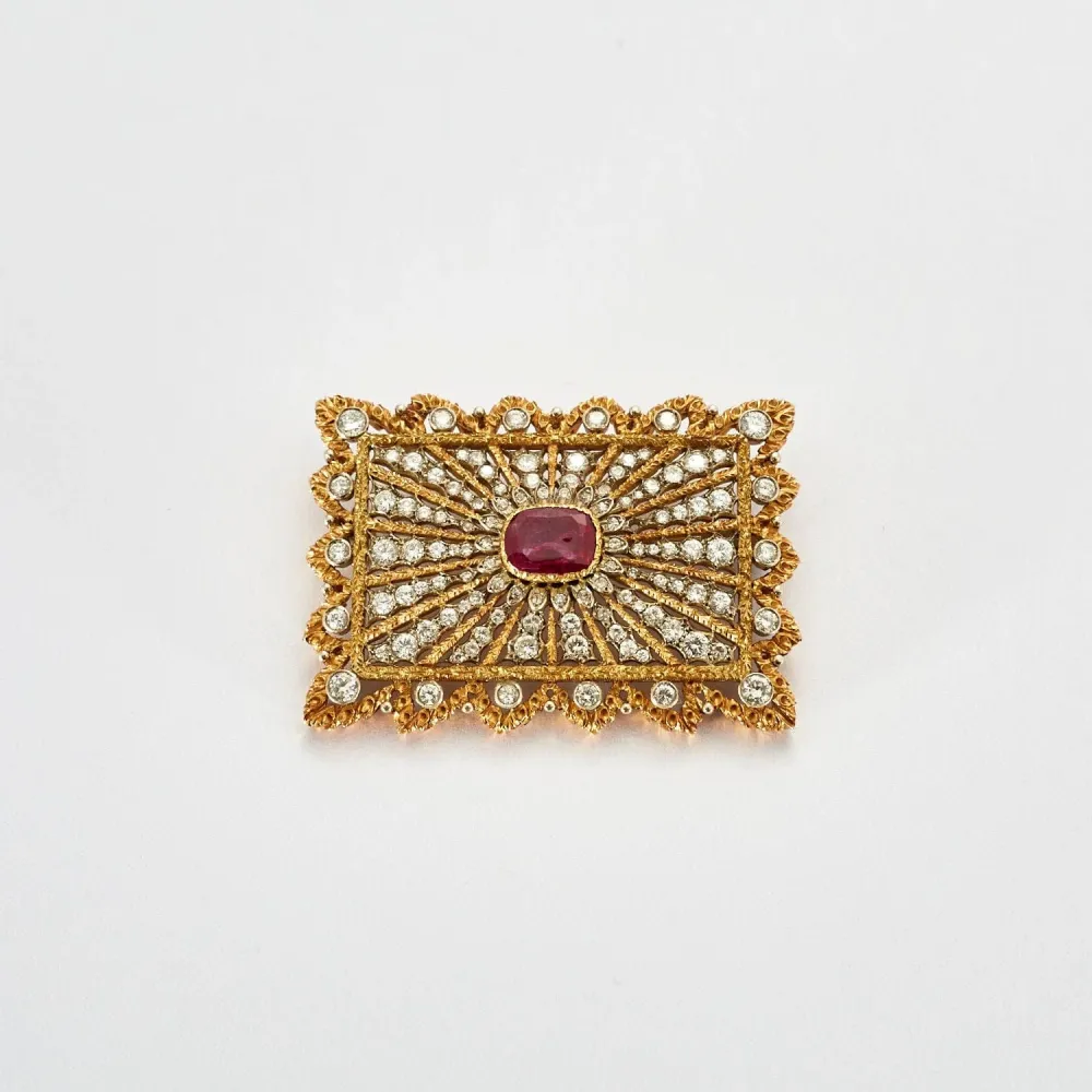 Old brooch diamonds and rubies Set van verschillende maten