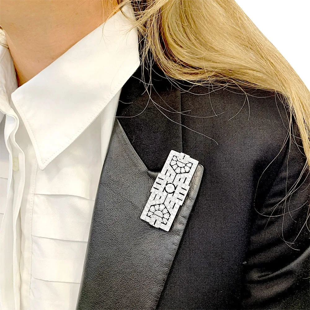Pin Art Deco platinum and diamonds. gehard staal