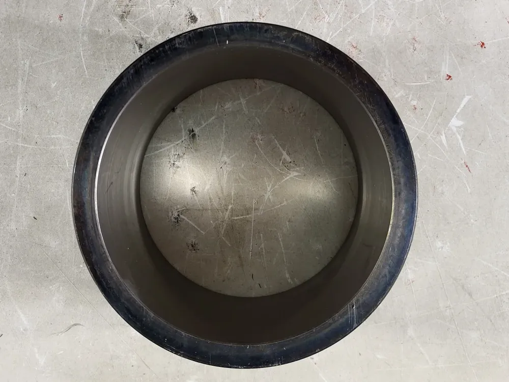 Rear Bucket Pin Bush FS 4435888 met borgring
