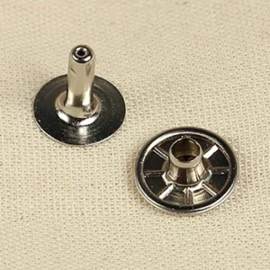Hollow Rivet Ø13,0 x 11,0 mm Iron/Nickel met CE-Keurmerk 100x