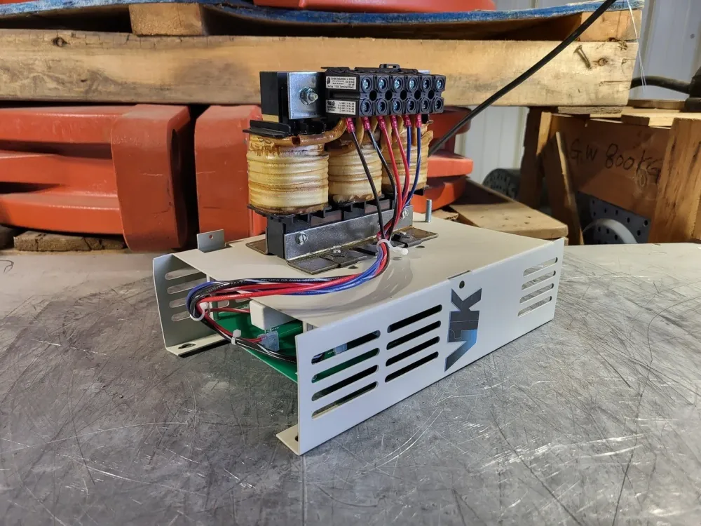 Hoogvermogen V1000KLC Series dV/dT Output Filter V1K35A00