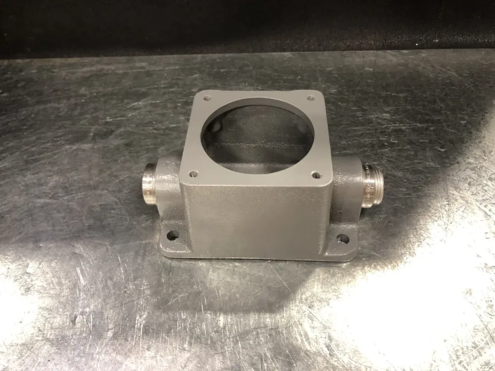 30 Amp Feed Through Non-Metallic Back Box VRC23 met CE-keuring