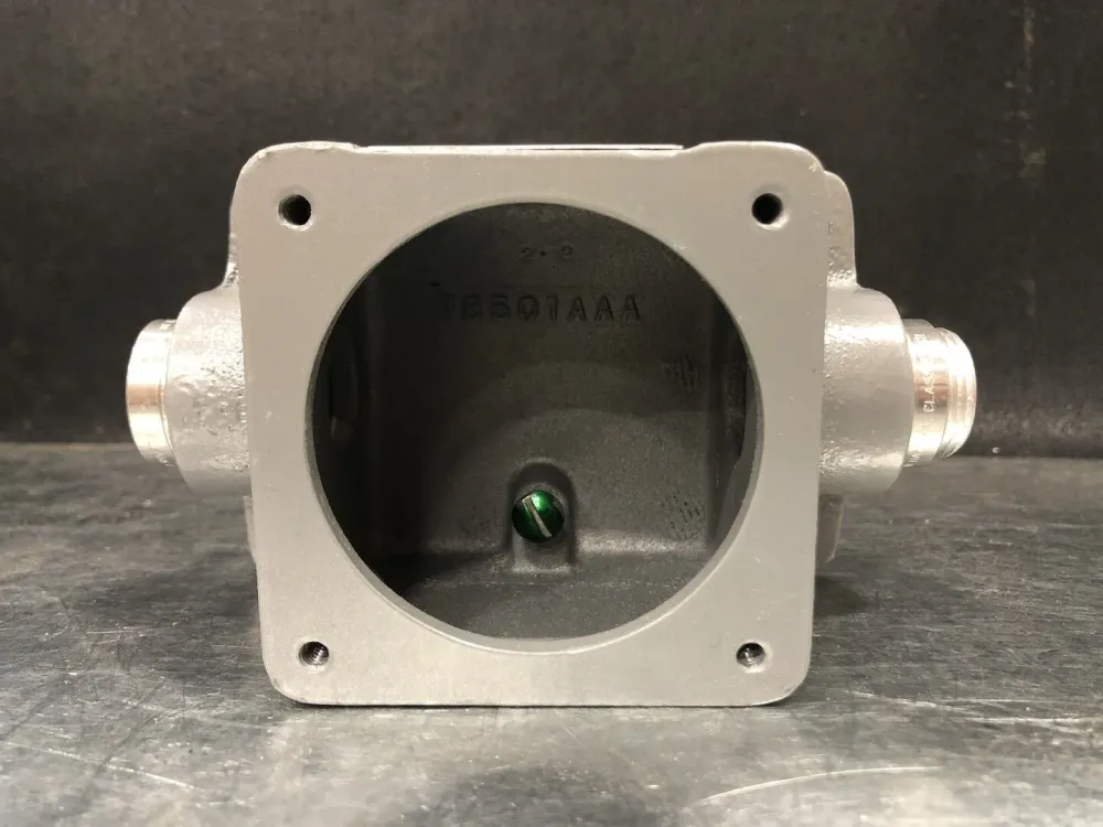30 Amp Feed Through Non-Metallic Back Box VRC23 met CE-keuring