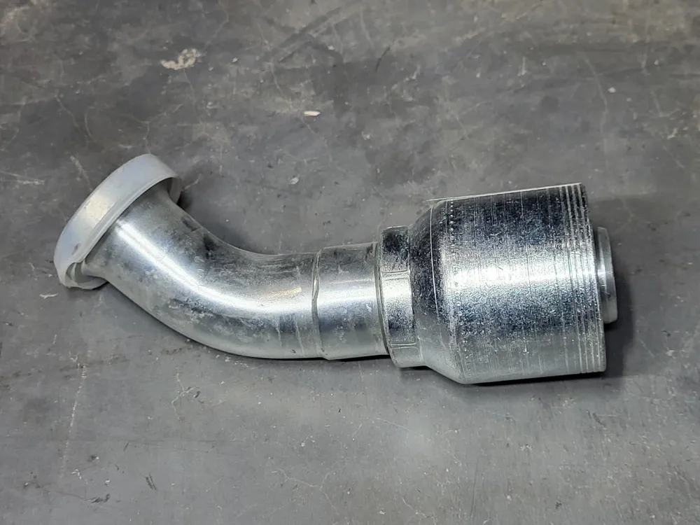 45 Deg. Flange Crimp Fitting 4-Wire, 4S 4S20FLA20 - Plug & Play
