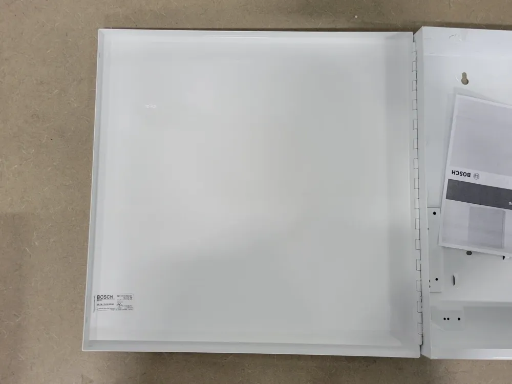 F01U300149 Veelzijdig Enclosure White 16"x16"x3.5"