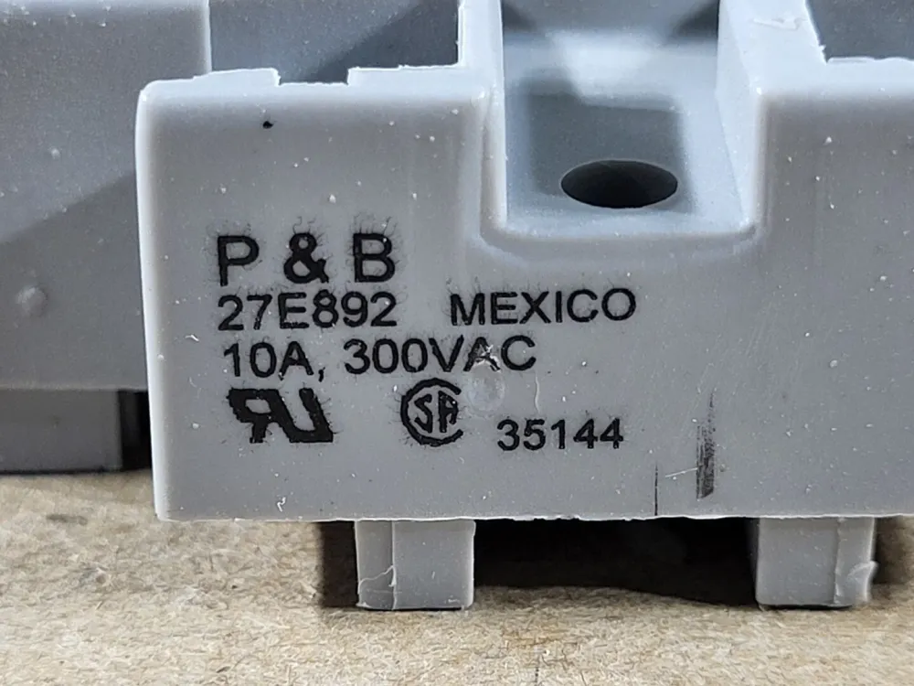 Hittebestendige 11-Pin Relay Socket 27E892