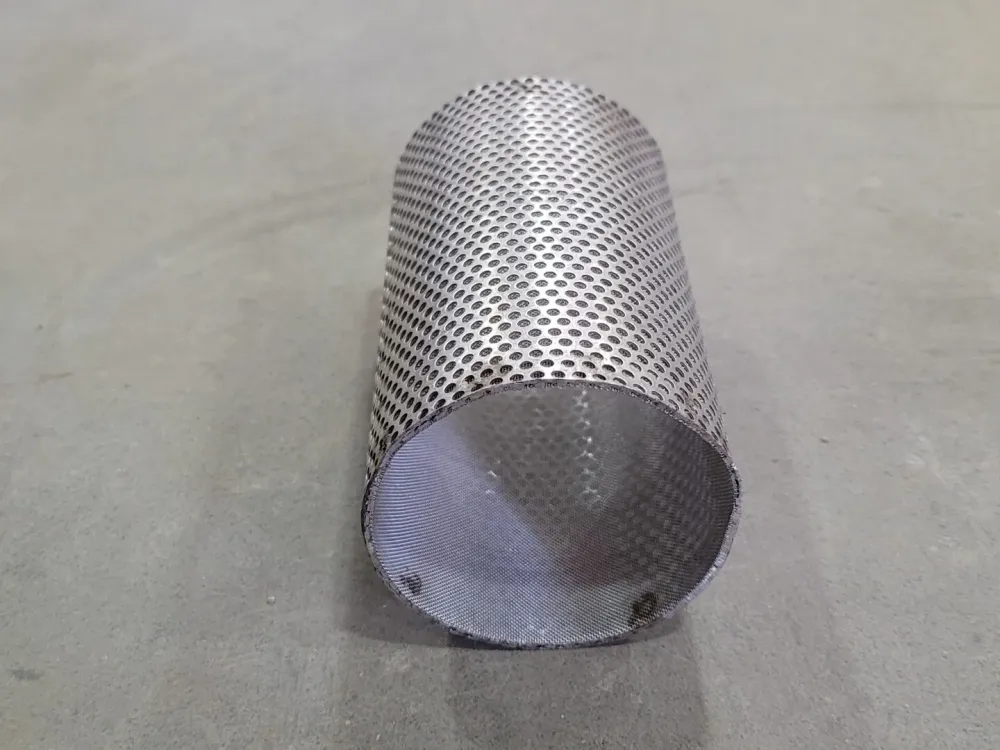 3-1/2" Dia. x 6"H Strainer w/ Inner Screen