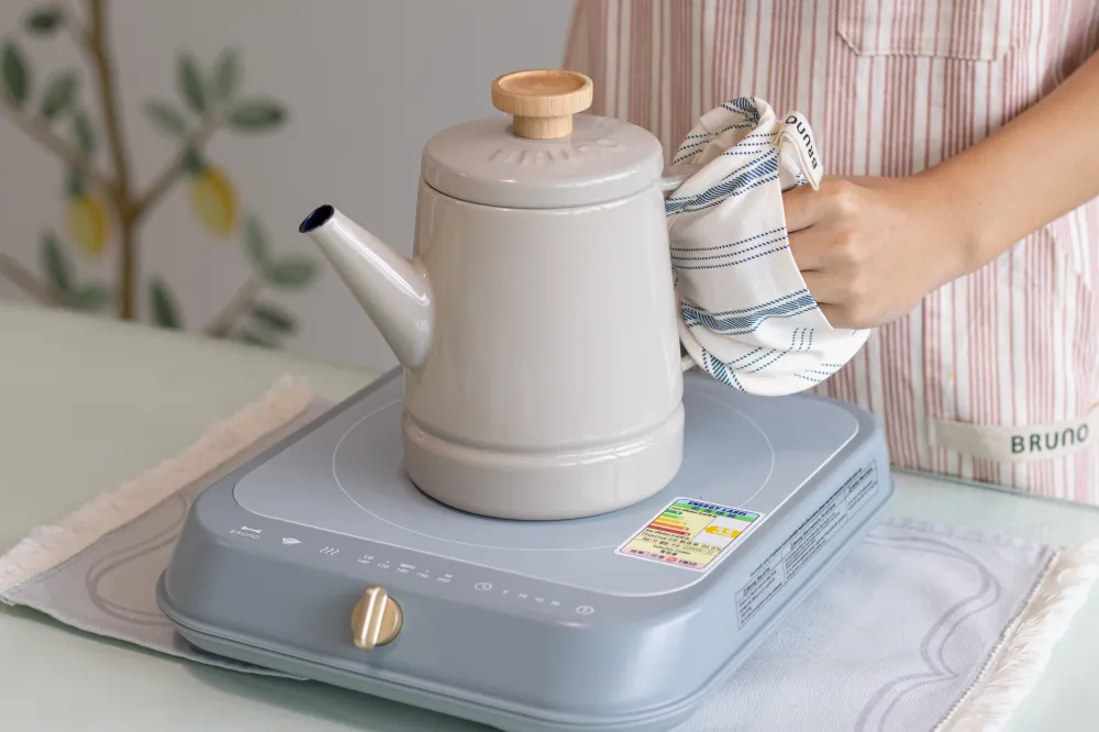 BRUNO x Fujihoro Enamel Kettle 1.6L - Greige voor waterzuivering