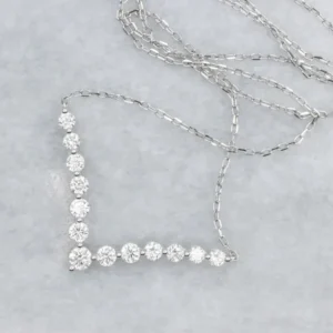 Gecertificeerd V-Snaar Sparkling V-Shaped Diamond Pendant Necklace