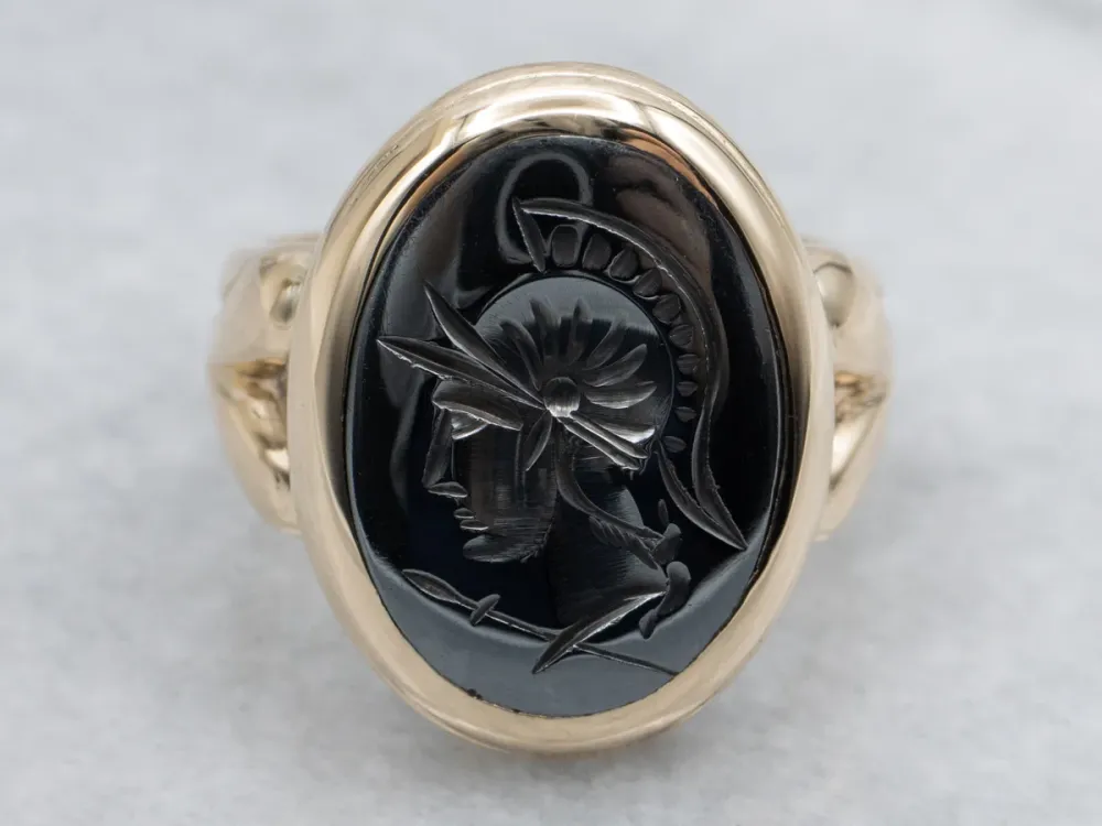 Gegalvaniseerd Roman Soldier Hematite Intaglio Gouden Statement Ring