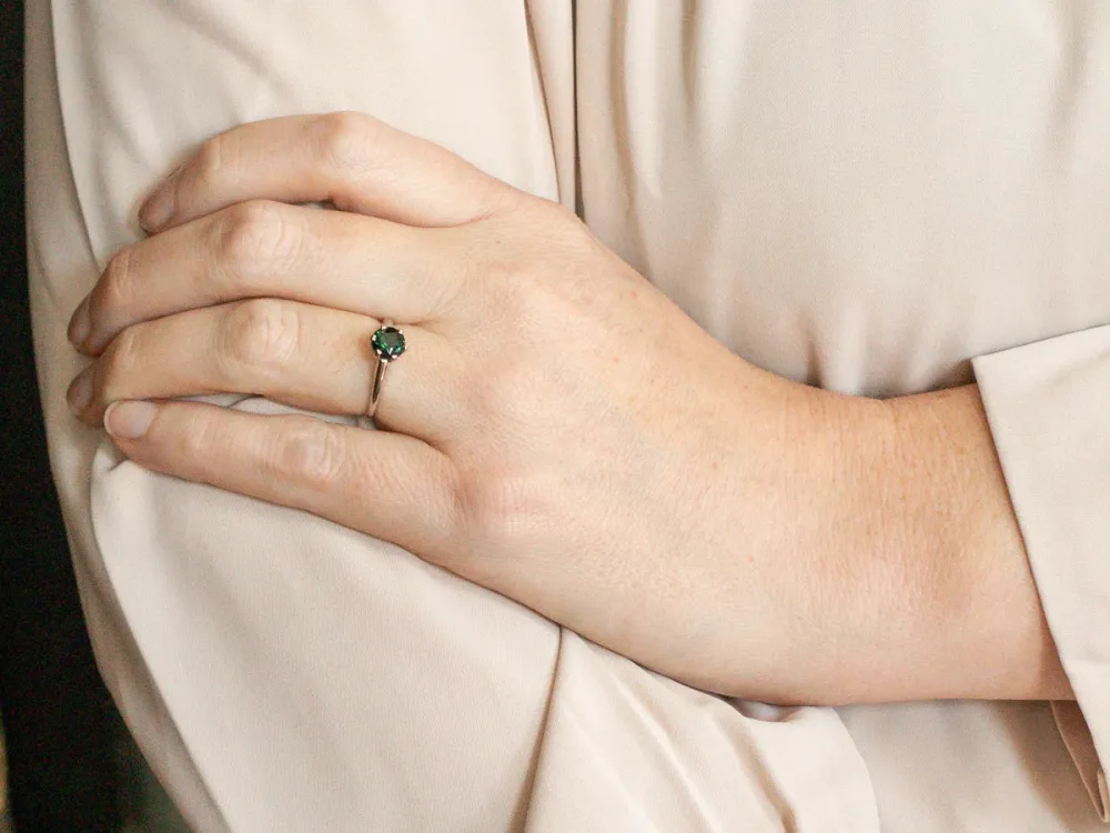 Indicolite Tourmaline Solitaire Ring Ivoor Gold