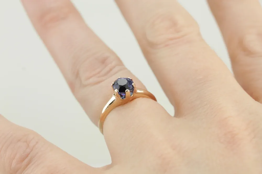 Industrieel Zwaar Belast Benchmark Quality Ceylon Sapphire Versatile Antique Gouden Engagement Solitaire Ring