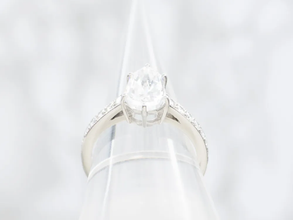 Modern GIA Gecertificeerd Modified Pear-Cut Diamond Engagement Ring Platinum