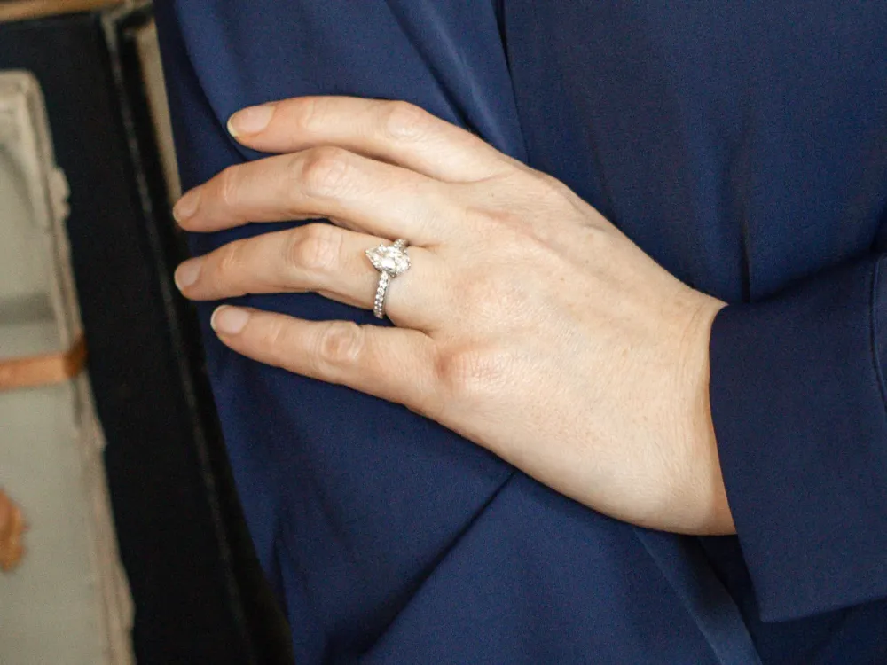 Modern GIA Gecertificeerd Modified Pear-Cut Diamond Engagement Ring Platinum