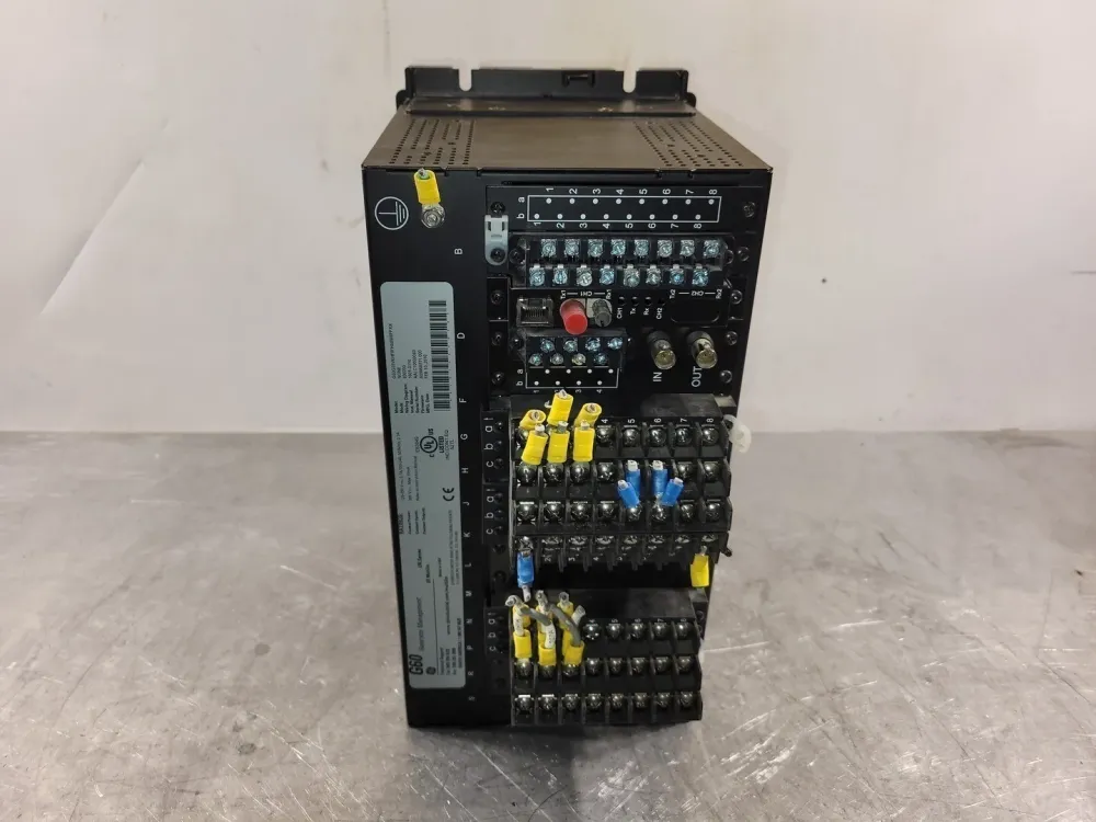 G60 Generator Management Relay w/ Power CPU 2-CT/VT Schermbediend I/O Modules