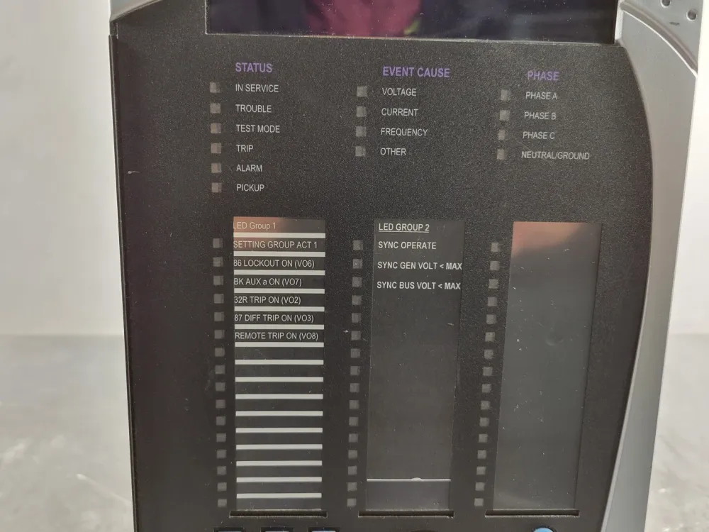 G60 Generator Management Relay w/ Power CPU 2-CT/VT Schermbediend I/O Modules