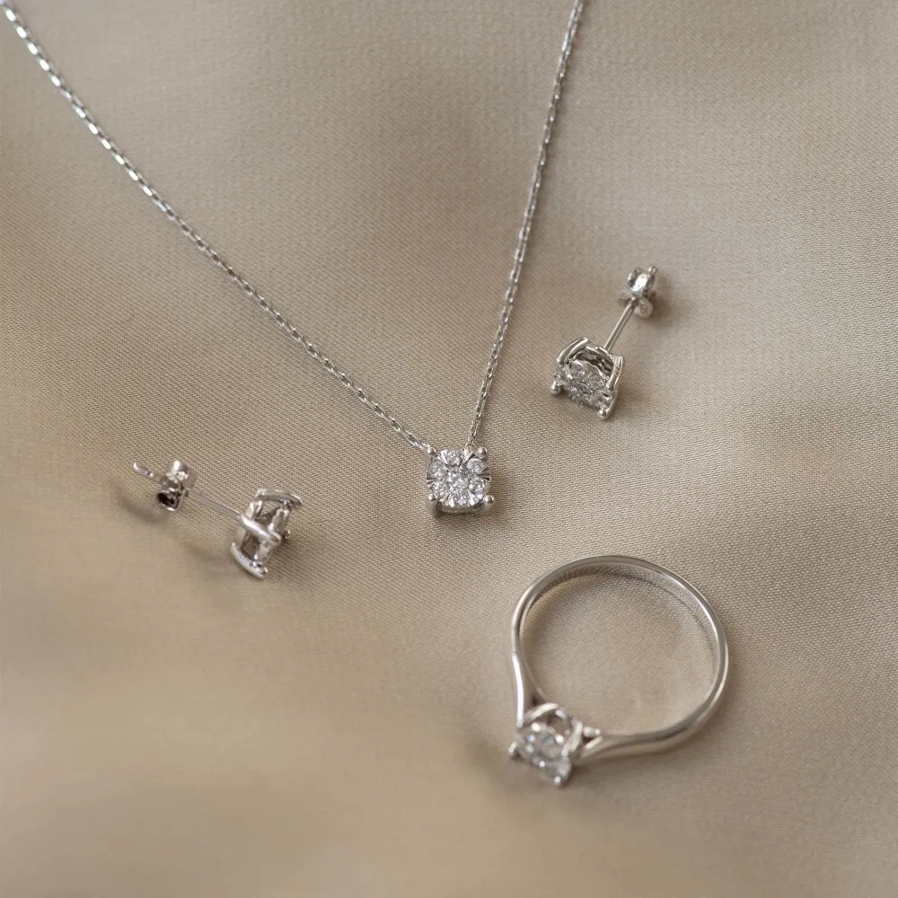 De la Paix Hanaé 14 karaat witgouden ketting met diamant 0.08 karaat