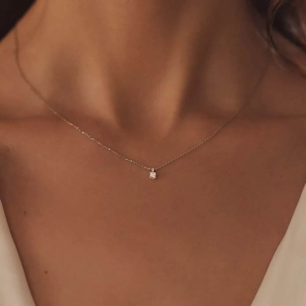 Verzinkte Veiligheids De la Paix Christine 14 karaat witgouden ketting met diamant 0.10 ct