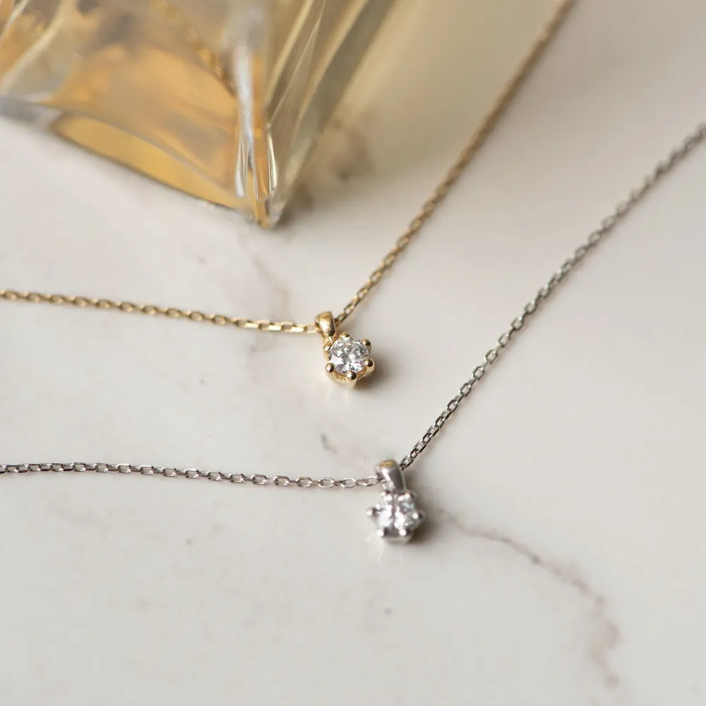 Verzinkte Veiligheids De la Paix Christine 14 karaat witgouden ketting met diamant 0.10 ct